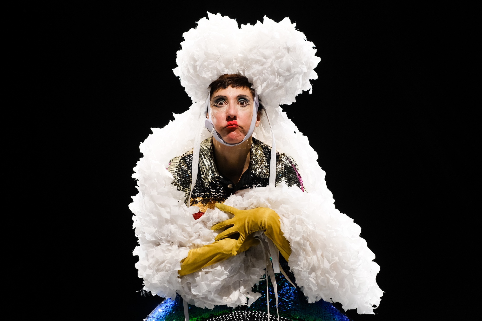 Grotesque - Compagnie pm – Choregraphe Philippe Menard – Danse Contemporaine Paris - pm Compagny – Choreographer Philippe Menard – Contemporary Dance Paris